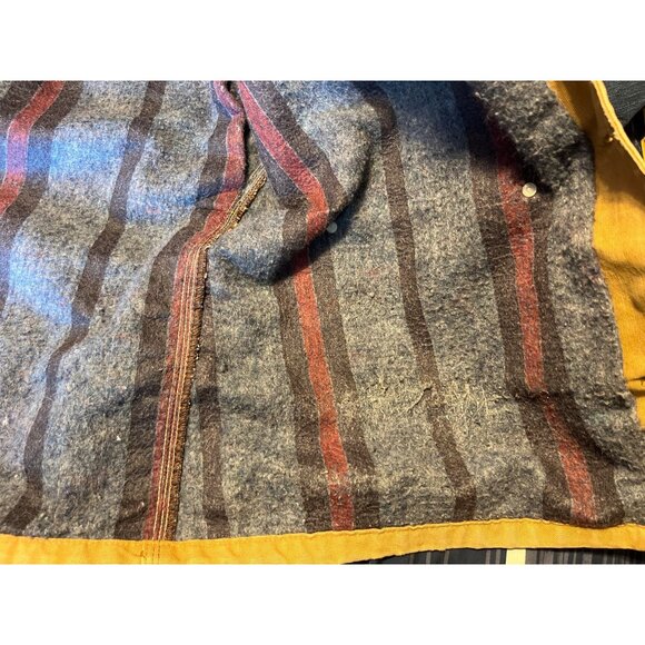 VTG Carhartt Barn Chore Tan Jacket Blanket Lined Work Coat HD Canvas Mens - Picture 9 of 16